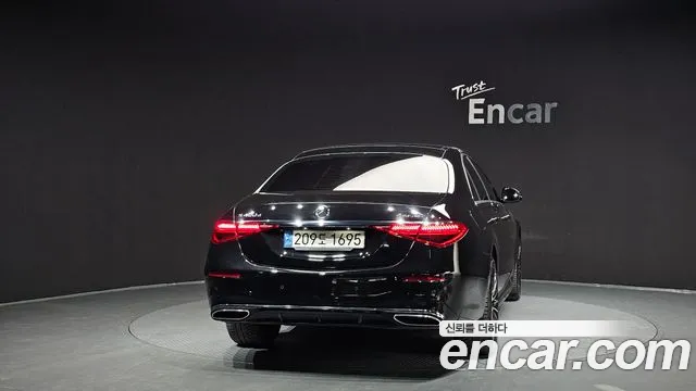 Mercedes-Benz S-Class 2022 — фото 4