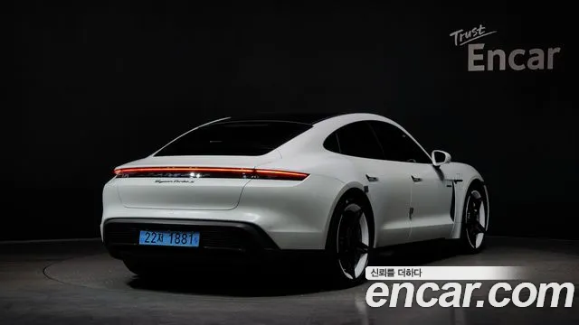 Porsche Taycan 2021 — фото 2