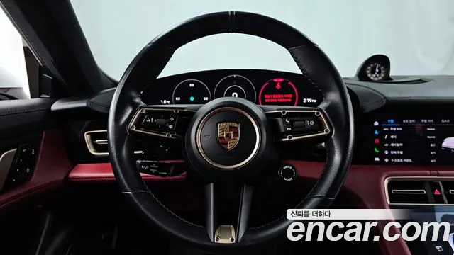 Porsche Taycan 2021 — фото 12