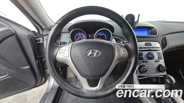 Hyundai Genesis 2010 — фото 14