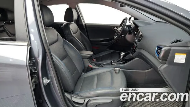 Hyundai Ioniq 2016 — фото 10