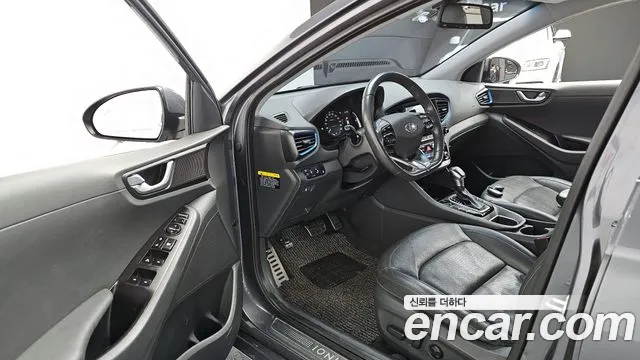 Hyundai Ioniq 2016 — фото 11