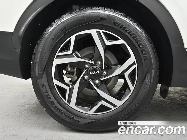 Kia Sportage 2023 — фото 20