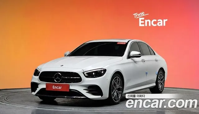 Mercedes-Benz E-Class 2022 — фото 20