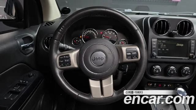 Jeep Compass 2013 — фото 13