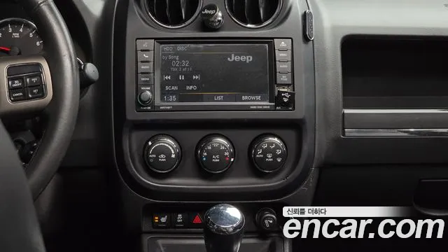 Jeep Compass 2013 — фото 14