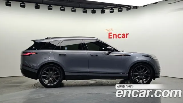 Land Rover Range Rover Velar 2025 — фото 6