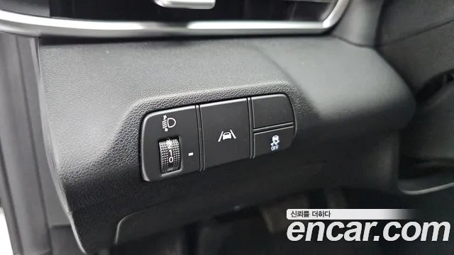 Hyundai AVANTE 2021 — фото 18
