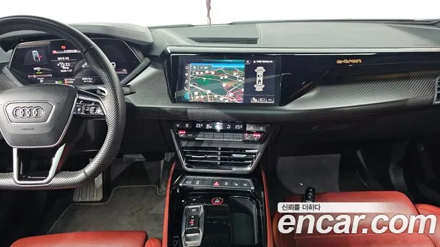 Audi e-tron GT 2022 — фото 14