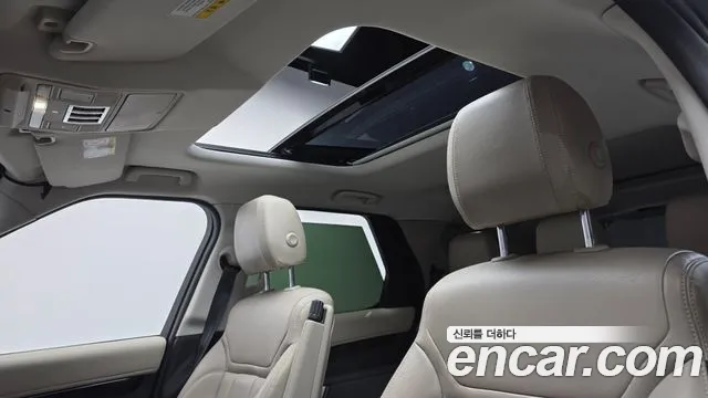 Land Rover Discovery 2018 — фото 19