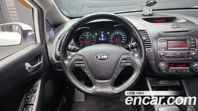 Kia K3 2015 — фото 13