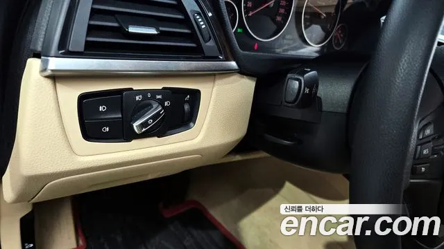 BMW 3-Series 2015 — фото 18