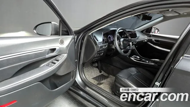 Hyundai Sonata 2022 — фото 11