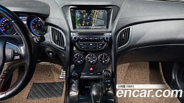 Hyundai Genesis 2015 — фото 17