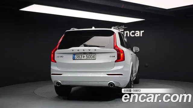 Volvo XC90 2017 — фото 4