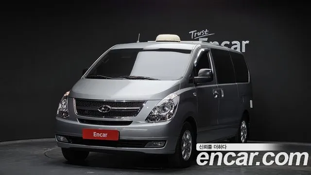 Hyundai Starex 2011 — фото 1