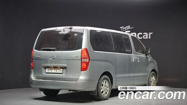 Hyundai Starex 2016 — фото 2