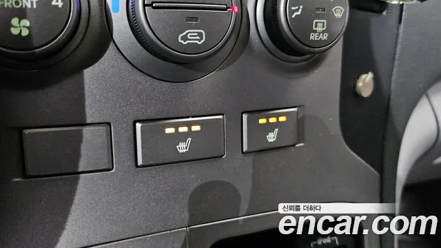 Hyundai Starex 2016 — фото 15
