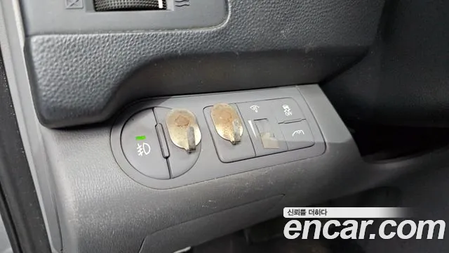Hyundai Starex 2016 — фото 18
