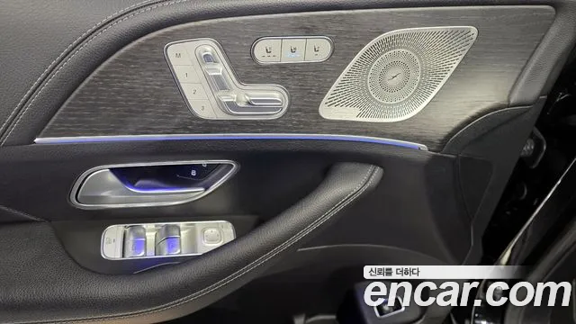Mercedes-Benz GLE-Class 2023 — фото 14