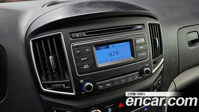 Hyundai Starex 2018 — фото 14