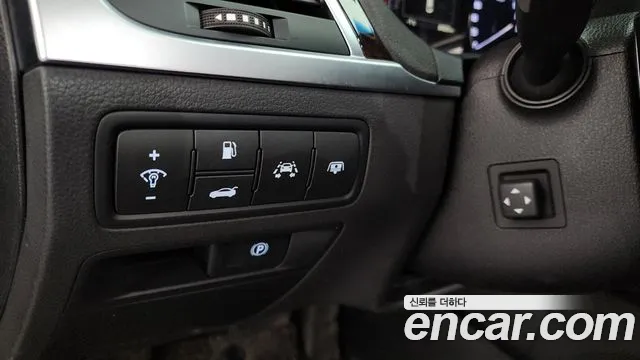 Hyundai Genesis 2016 — фото 14