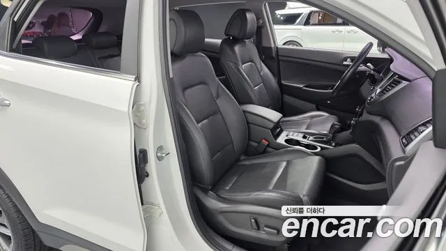 Hyundai Tucson 2017 — фото 10