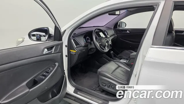 Hyundai Tucson 2017 — фото 11