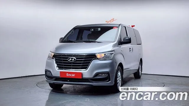 Hyundai Starex 2019 — фото 3