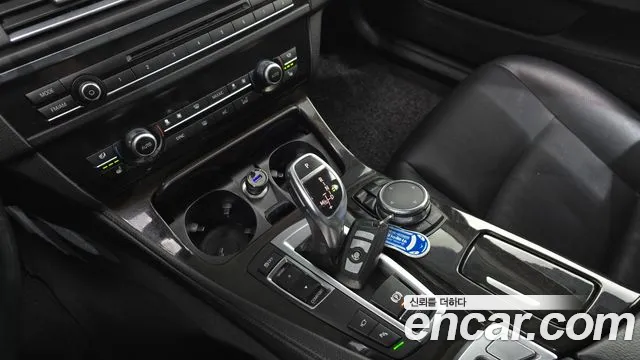 BMW 5-Series 2015 — фото 9