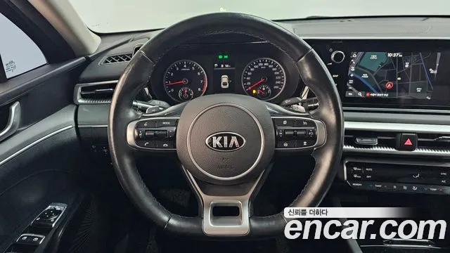 Kia K5 2020 — фото 13