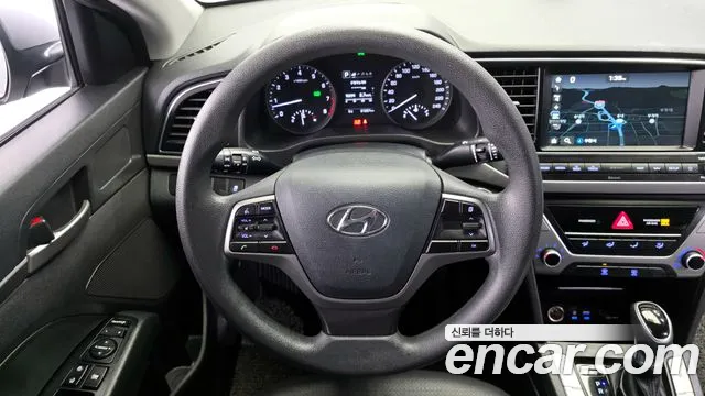 Hyundai AVANTE 2018 — фото 13