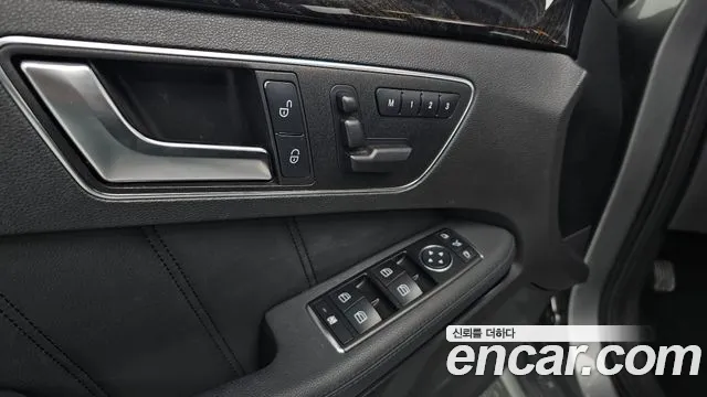 Mercedes-Benz E-Class 2013 — фото 18