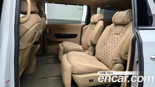 Kia Canival 2019 — фото 12