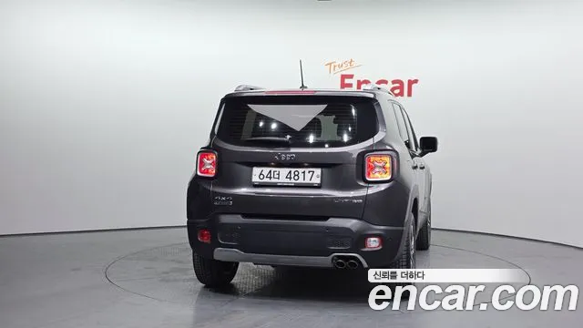 Jeep Renegade 2017 — фото 4