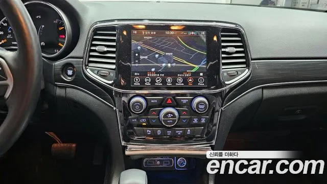 Jeep Cherokee 2019 — фото 19