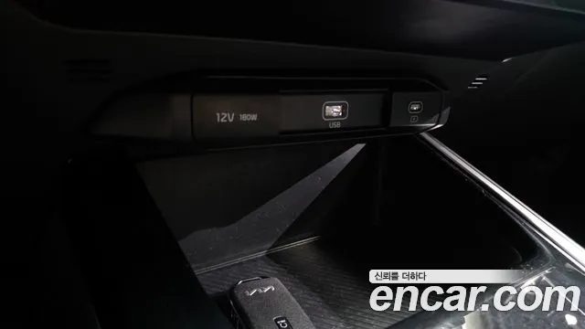 Kia Niro 2022 — фото 19
