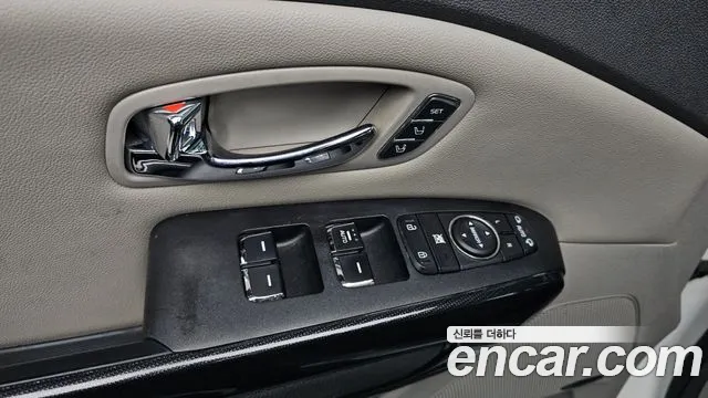 Kia Canival 2016 — фото 13