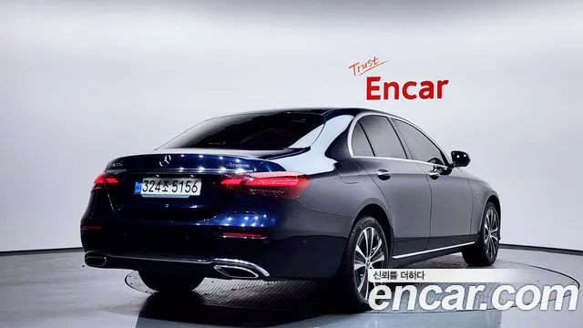 Mercedes-Benz E-Class 2021 — фото 2