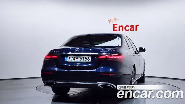 Mercedes-Benz E-Class 2021 — фото 4