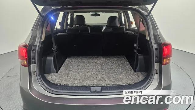 Kia Carens 2018 — фото 20