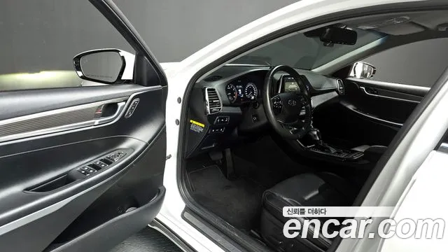 Hyundai Grandeur 2019 — фото 11