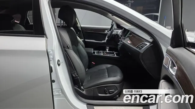 Genesis G80 2018 — фото 11