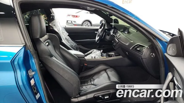 BMW M2 2021 — фото 11