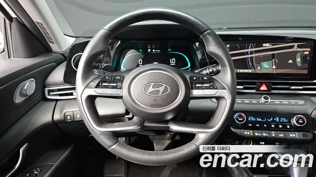 Hyundai AVANTE 2024 — фото 15