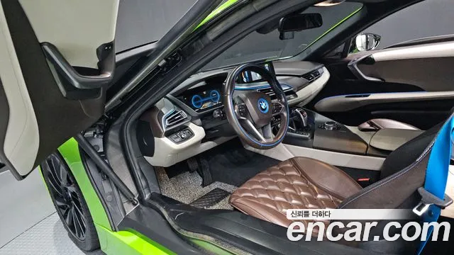 BMW i8 2015 — фото 10