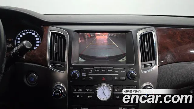 Hyundai Equus 2010 — фото 16