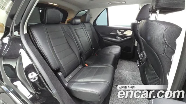 Mercedes-Benz GLE-Class 2022 — фото 12