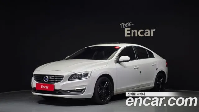 Volvo S60 2018 — фото 1