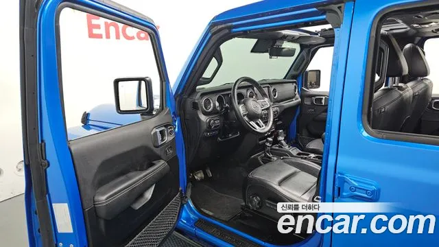 Jeep Wrangler 2022 — фото 10